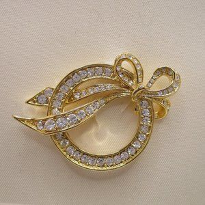 NIB Nolan Miller Crystal Heirloom Brooch Pin